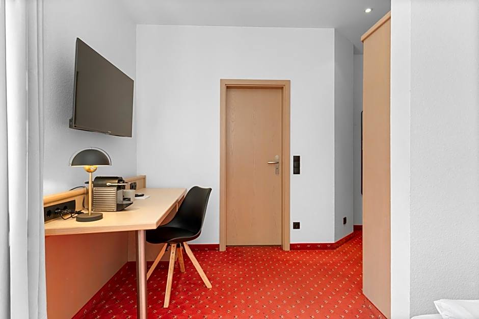 Steiners Hotel Airport-Messe in Birkach