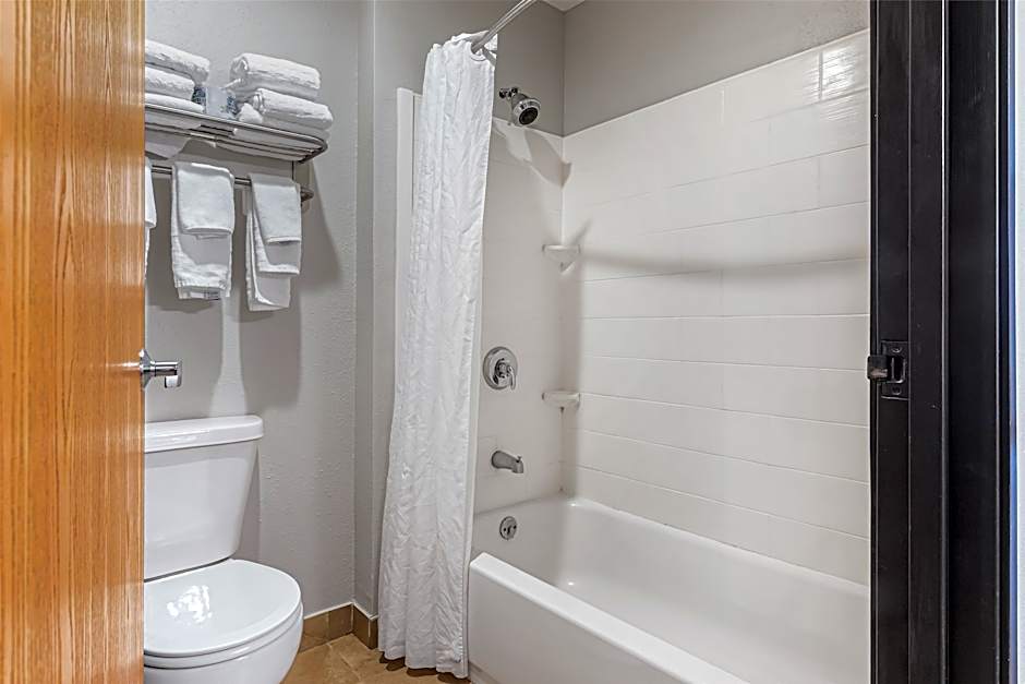 Photo 1 of 9 of 2 Queen Beds Suite