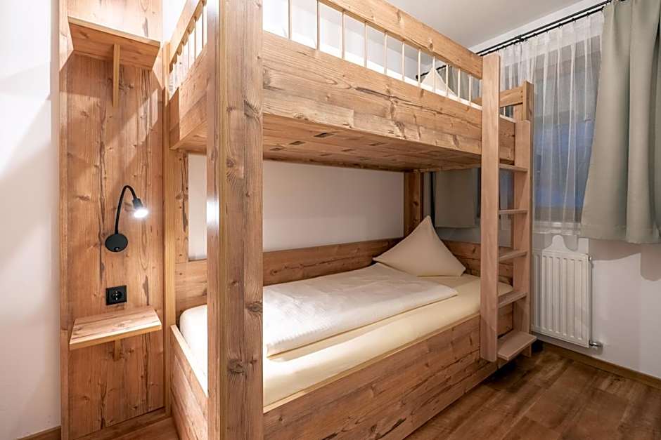 Hotel Krone Tirol