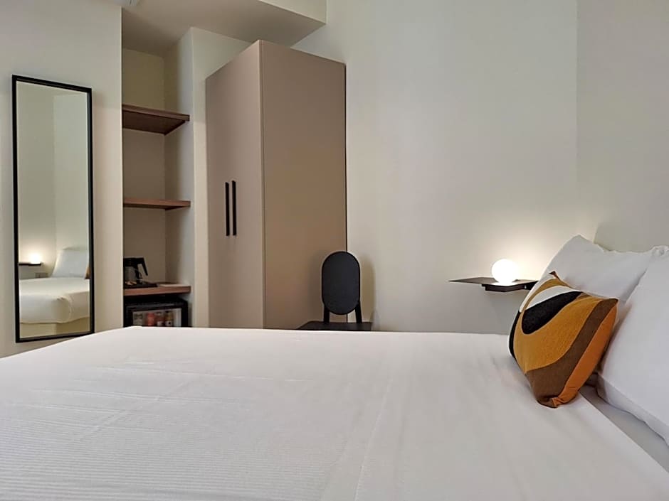 Photo 1 of 4 of Small Double Room