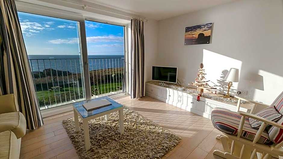 Chesil Beach Lodge Burton Bradstock Dorset DT64RJ