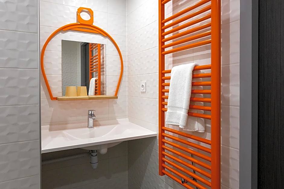 Base Camp Lodge Hotels