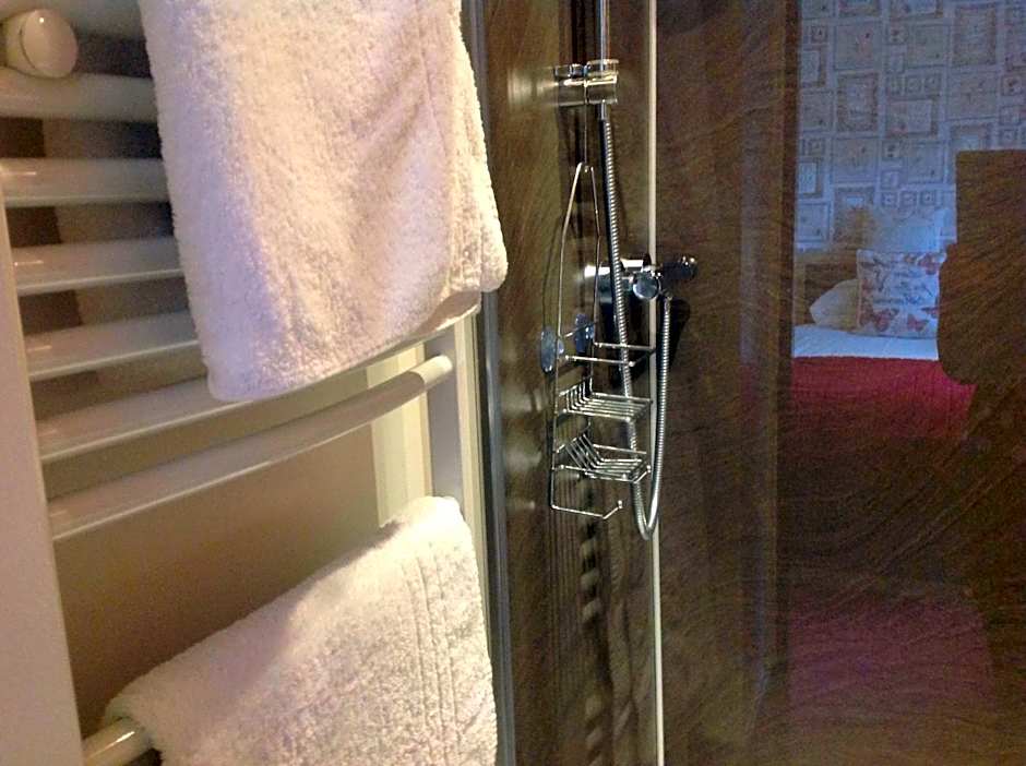 Dunroamin Bed and Breakfast