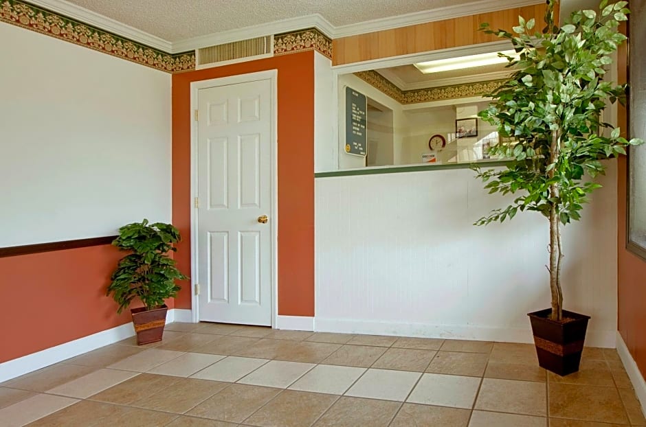 Americas Best Value Inn Fort Jackson