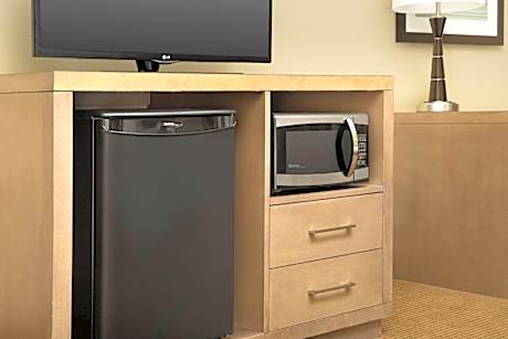 Queen Room with Two Queen Beds (4 Adults)