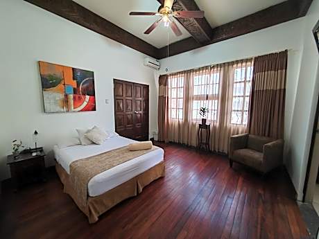 Queen Room