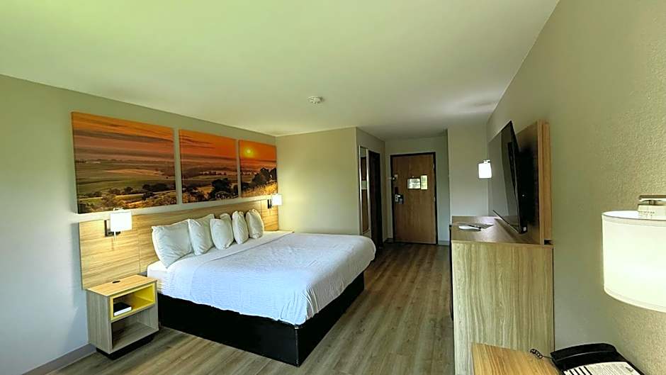 Days Inn by Wyndham Mankato