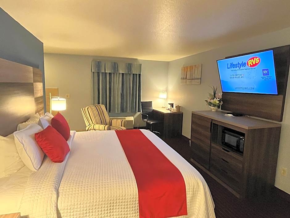 Garnett Hotel & RV Park