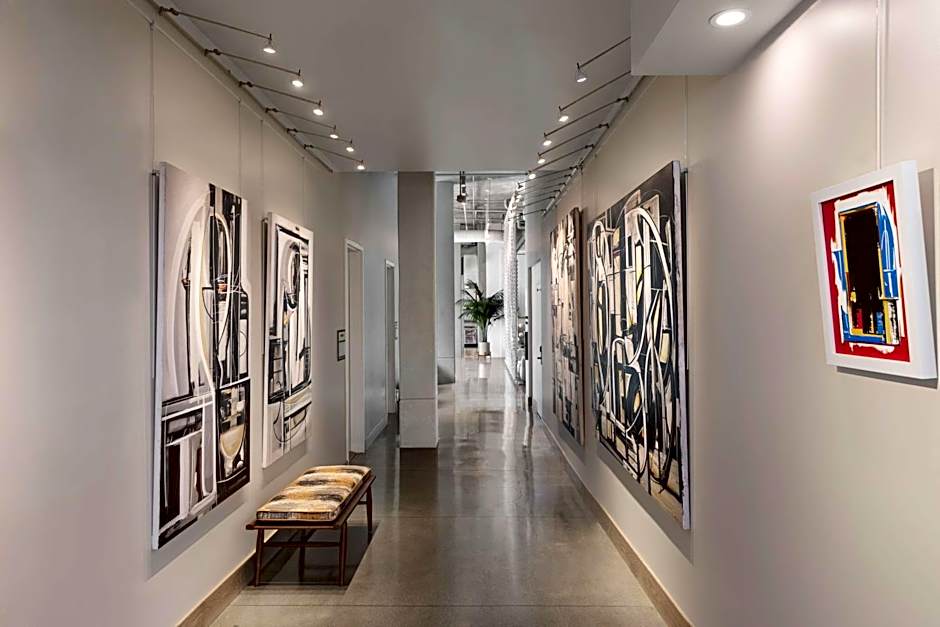 The Fort Sutter Sacramento Tapestry Collection by Hilton