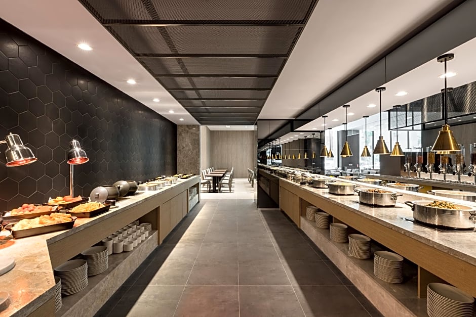 Lakeshore Hotel Tainan