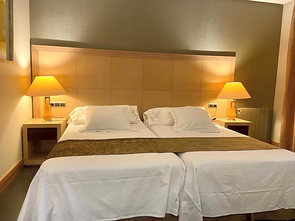 ArtPlatinum SUITES&APARTMENTS