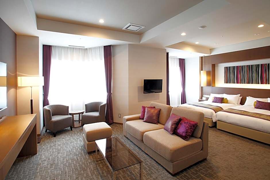 Photo 1 of 5 of Suite, View