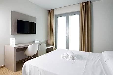 Double or Twin Room with Balcony