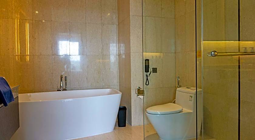 GOLDEN TULIP SPRINGHILL LAMPUNG