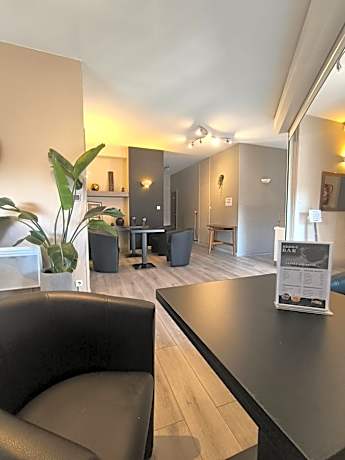 Adonis Lyon Est Hôtel Artys