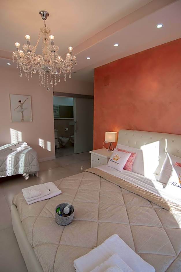 Klemi, rooms in old town Dolomia best home Check in automatico
