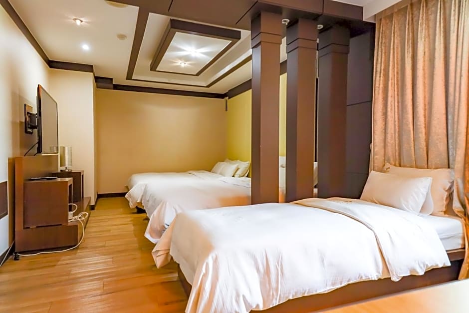 Hotel Charlot Castle