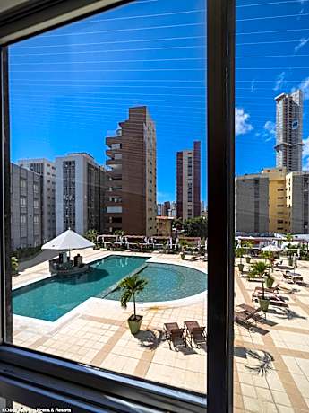 SINGLE SUPERIOR POOL VIEW