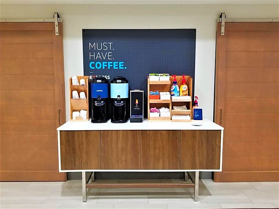 Holiday Inn Express Apex - Raleigh By IHG