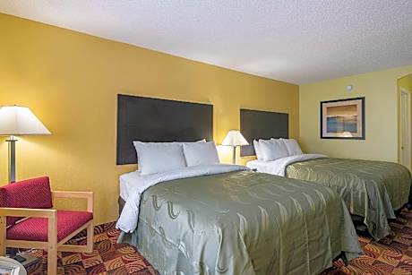 2 Double Beds, Smoking