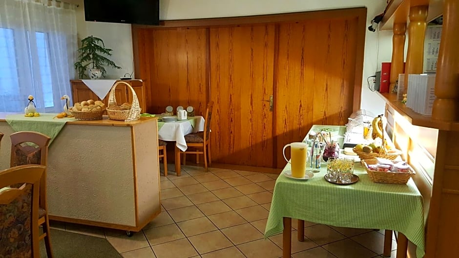 Hotel und Gasthof "Sonneneck"