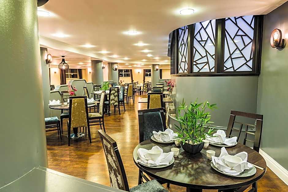 Crowne Plaza Liverpool - John Lennon Airport By IHG