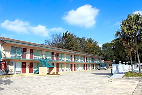 Travelers Inn Gainesville