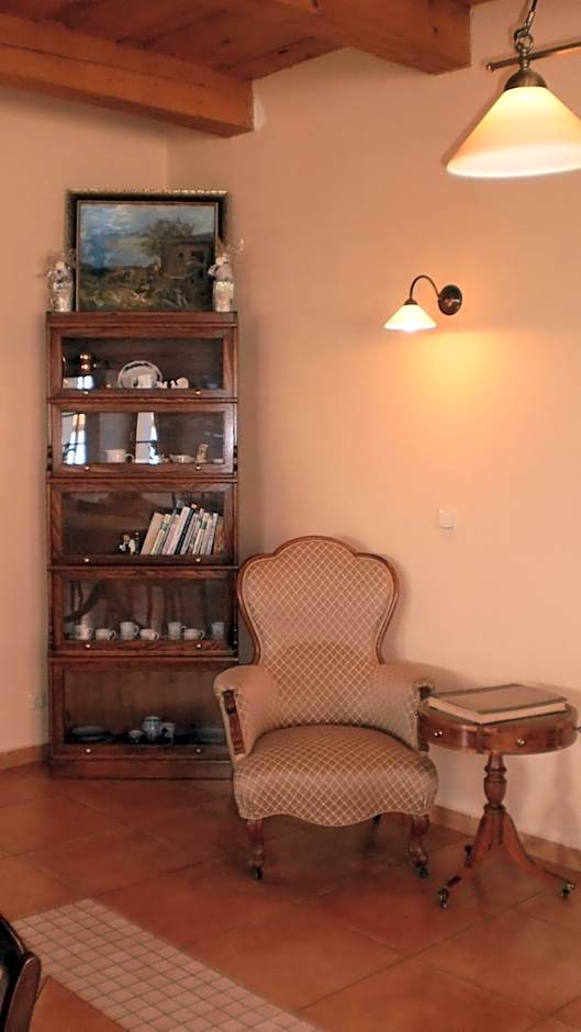 Hotelový a jezdecký areál Dvůr Krutěnice