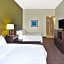 Holiday Inn Express & Suites Geneva Finger Lakes