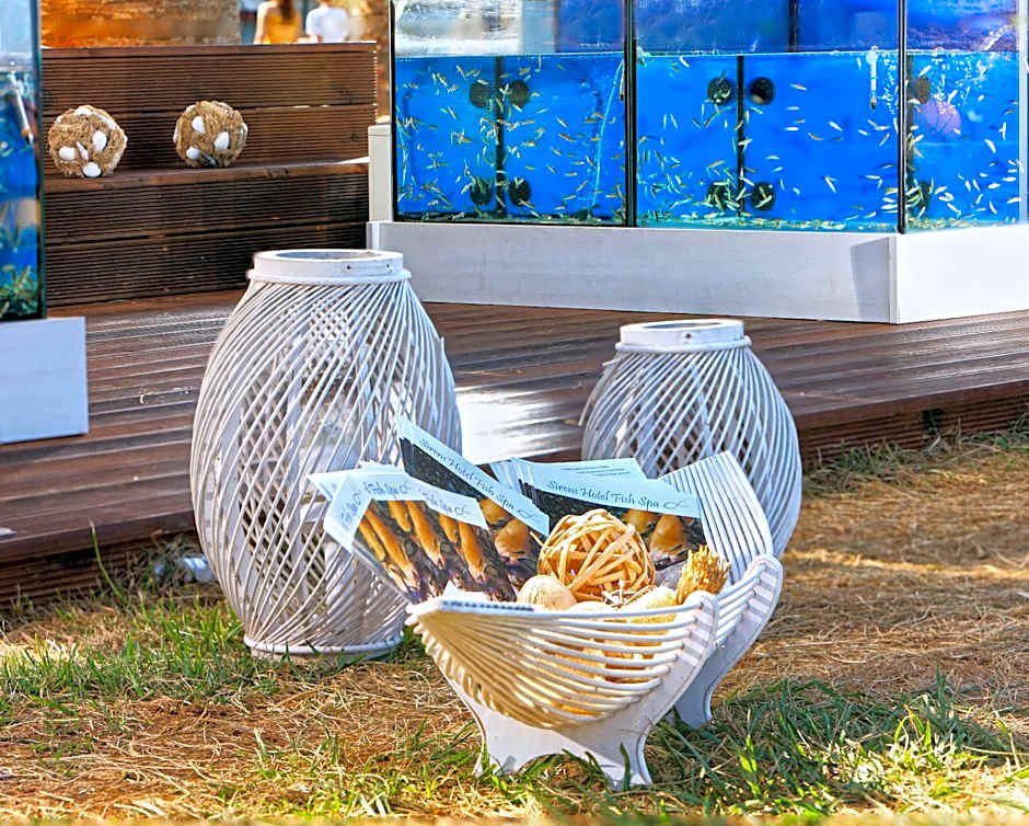 Sirens Beach & Village