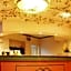 Royal Am Rei Hotel by RedDoorz