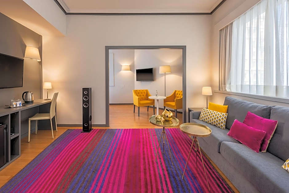 Hotel Madrid Plaza España Affiliated by Meliá