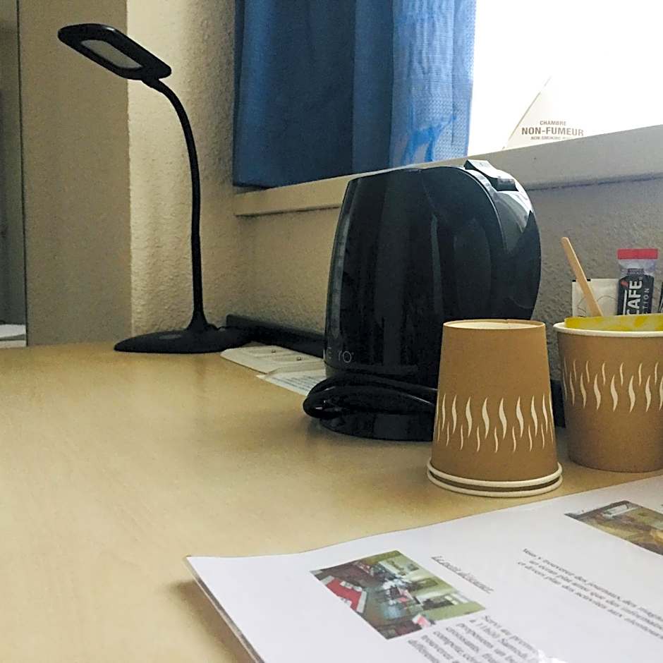 Contact Hôtel du Champ de Mars de Saint-Brieuc