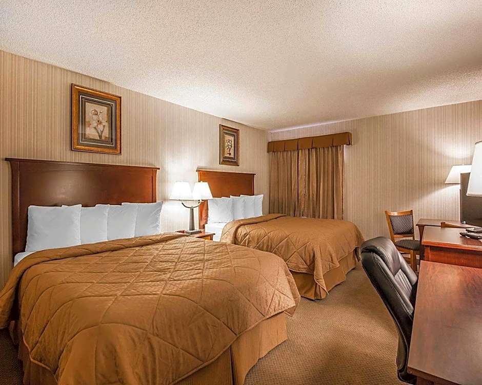 Quality Inn & Conference Centre Red Deer - 50th Avenue