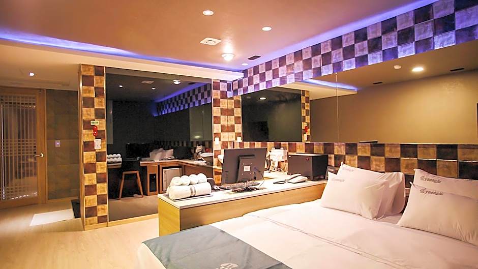 Yeongju Hotel