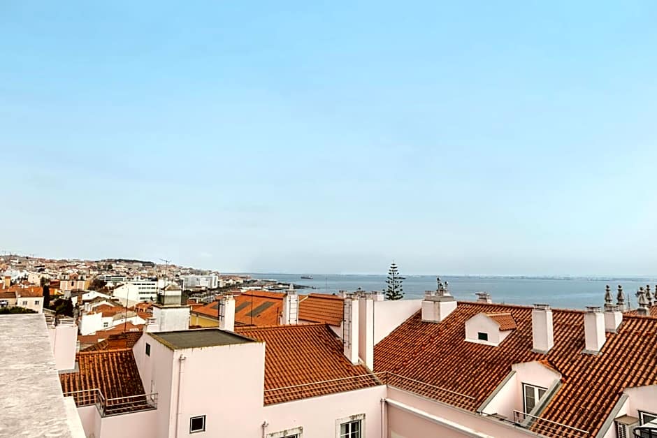 The Emerald House Lisbon, Curio Collection by Hilton