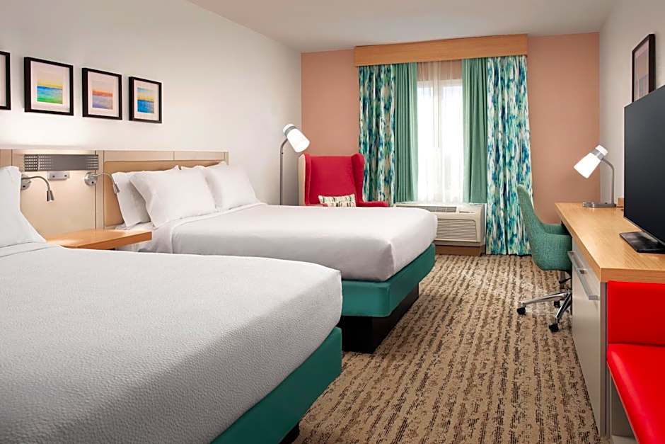 Photo 1 of 7 of 2 Queen Beds