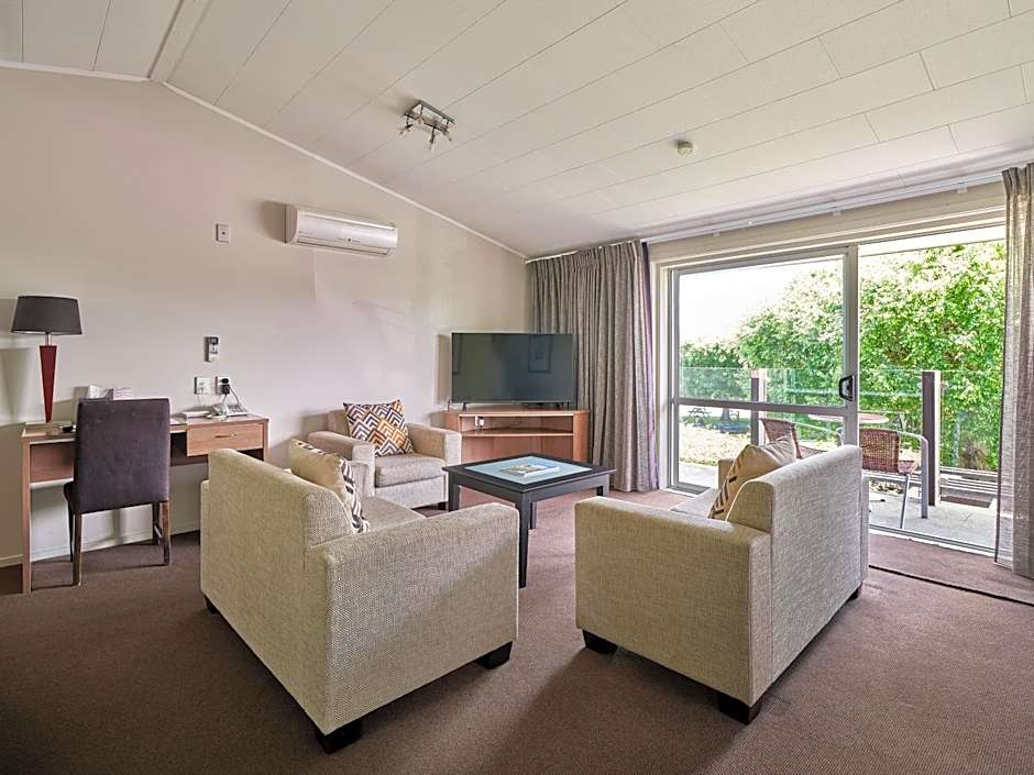 Suncourt Hotel & Conference Centre