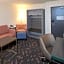 Holiday Inn & Suites - Detroit - Troy, an IHG Hotel