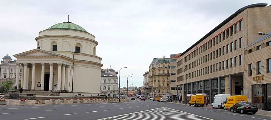 Chmielna 5 Rooms & Apartments