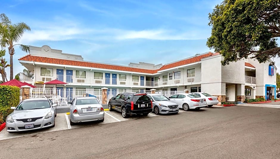 Motel 6-Carlsbad, CA - East Near LEGOLAND