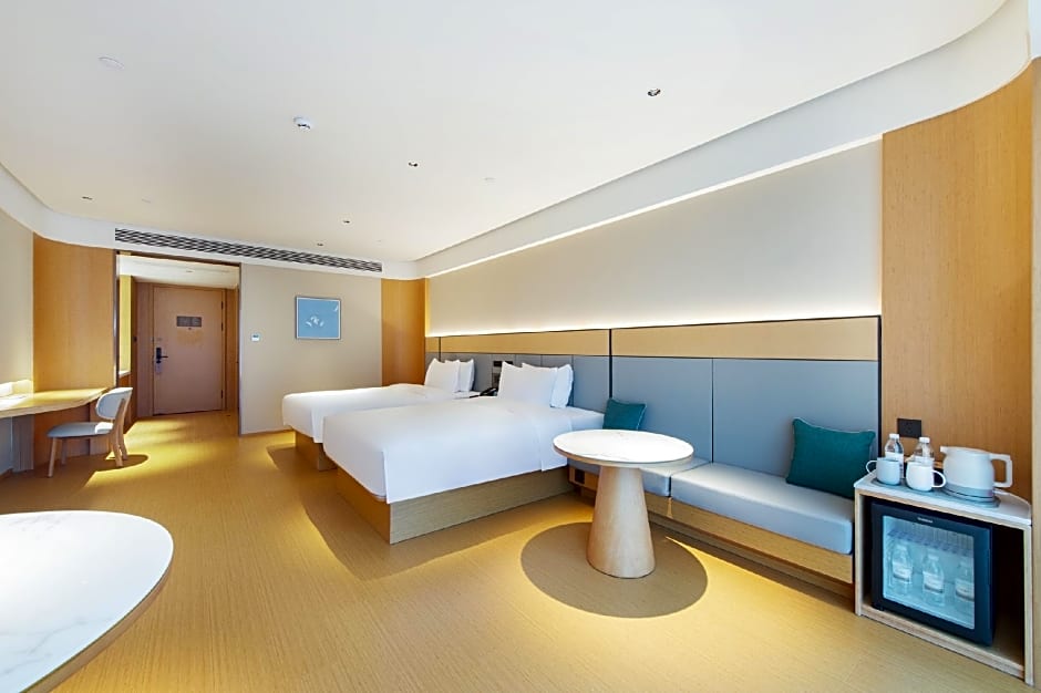 JI Hotel Xiangyang Dongjin Minfa Century Plaza