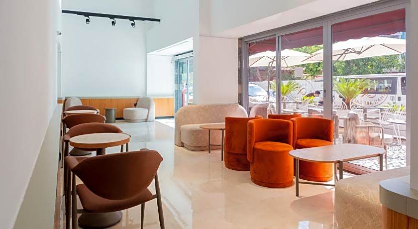 Best Western Plus Khan Hotel