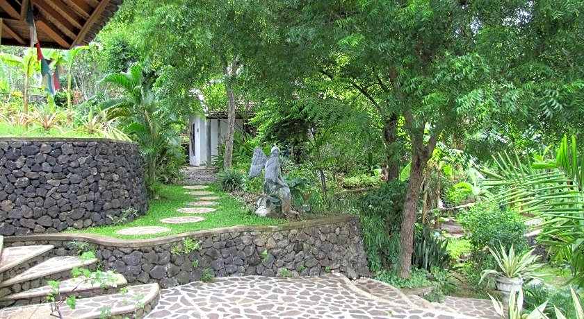 Sananda Bungalows