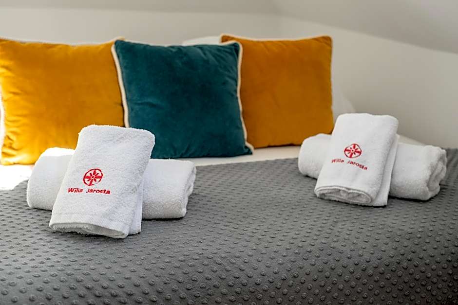 WILLA JAROSTA & SPA, AC -free parking