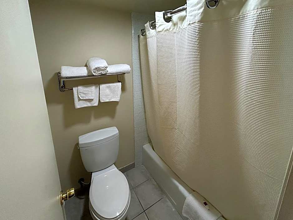 Studio 6 Suites Santa Ana, CA