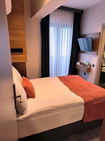 Basic  Room