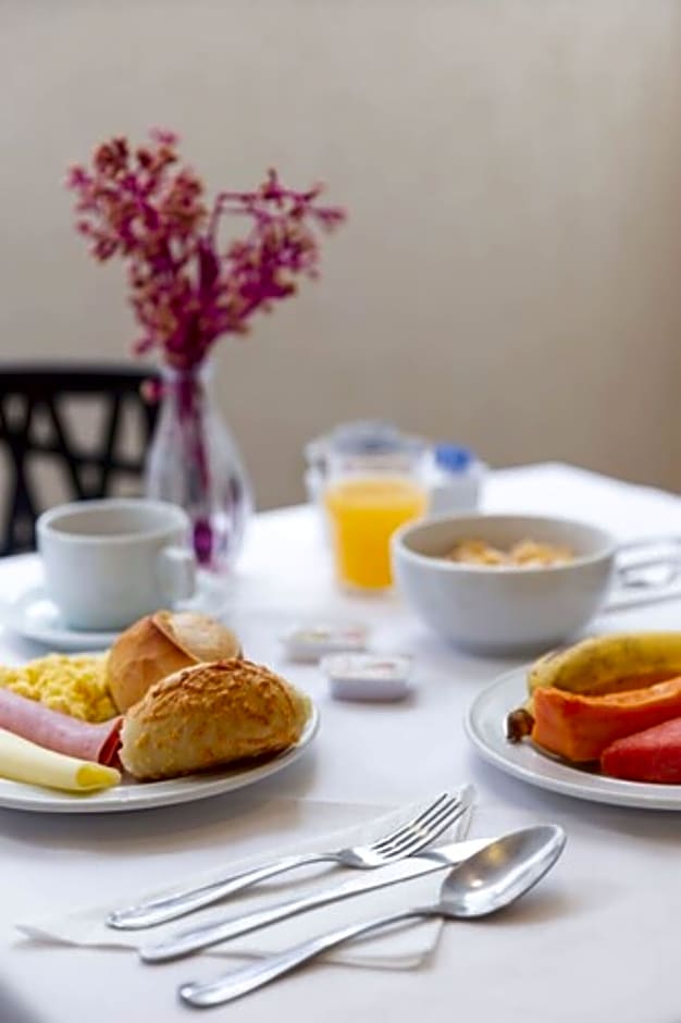 Rojas All Suites Hotel