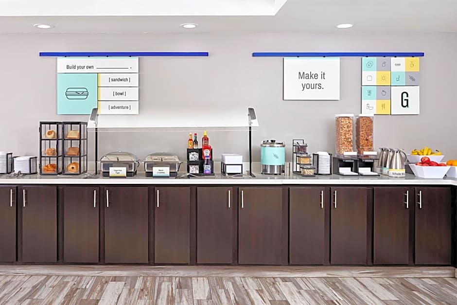 Garner Hotel Victoria - East