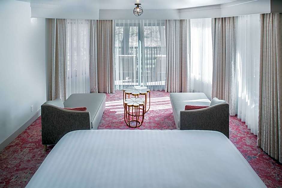 Cliffrose Springdale, Curio Collection by Hilton
